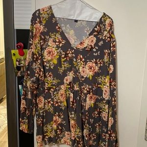 Beautiful blouse for torrid